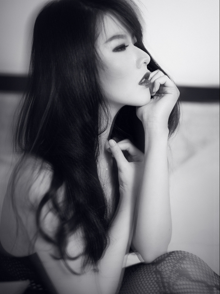 美女曰逼
